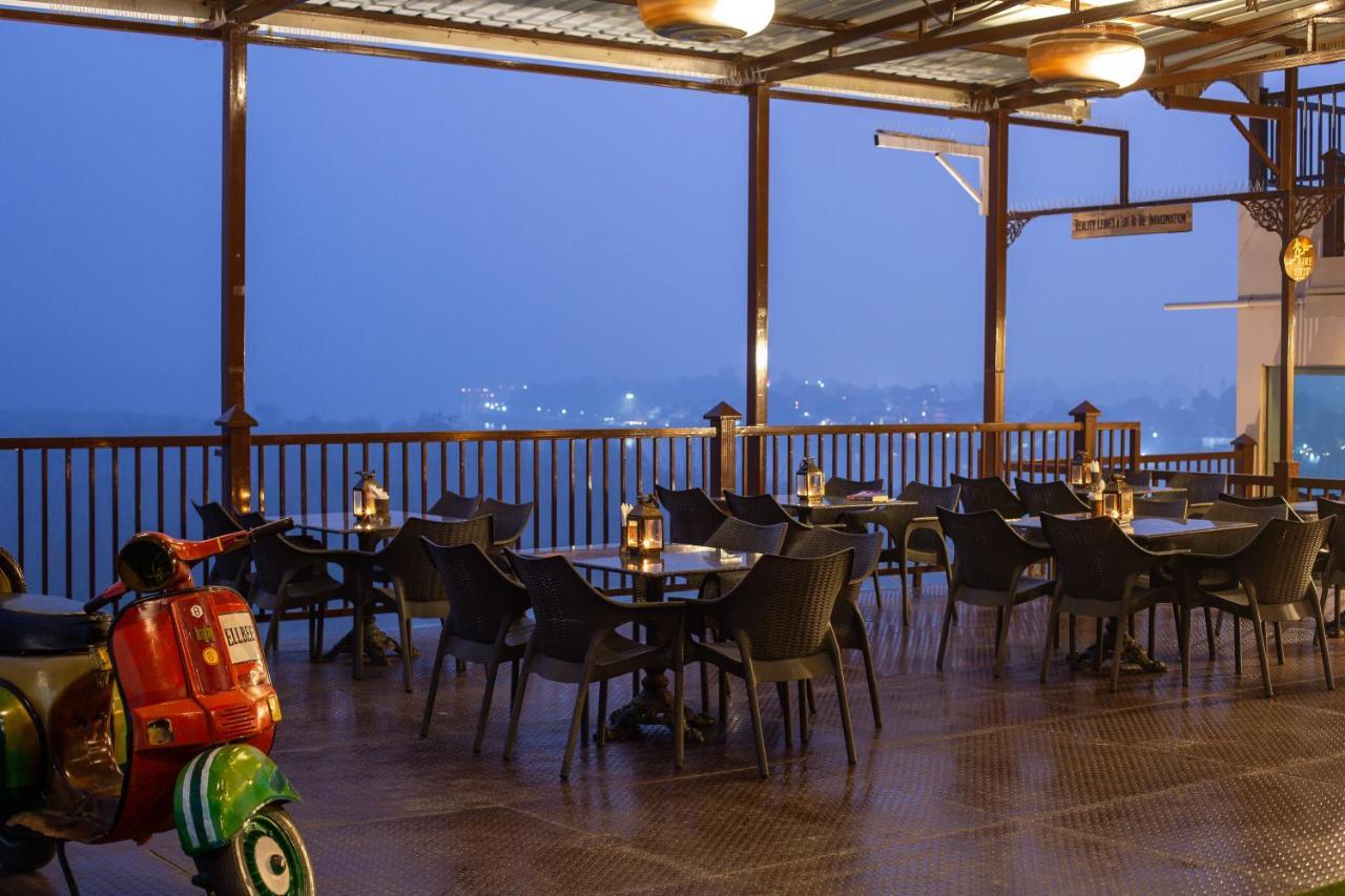 Hotel Ellbee Ganga View Rishīkesh Zewnętrze zdjęcie