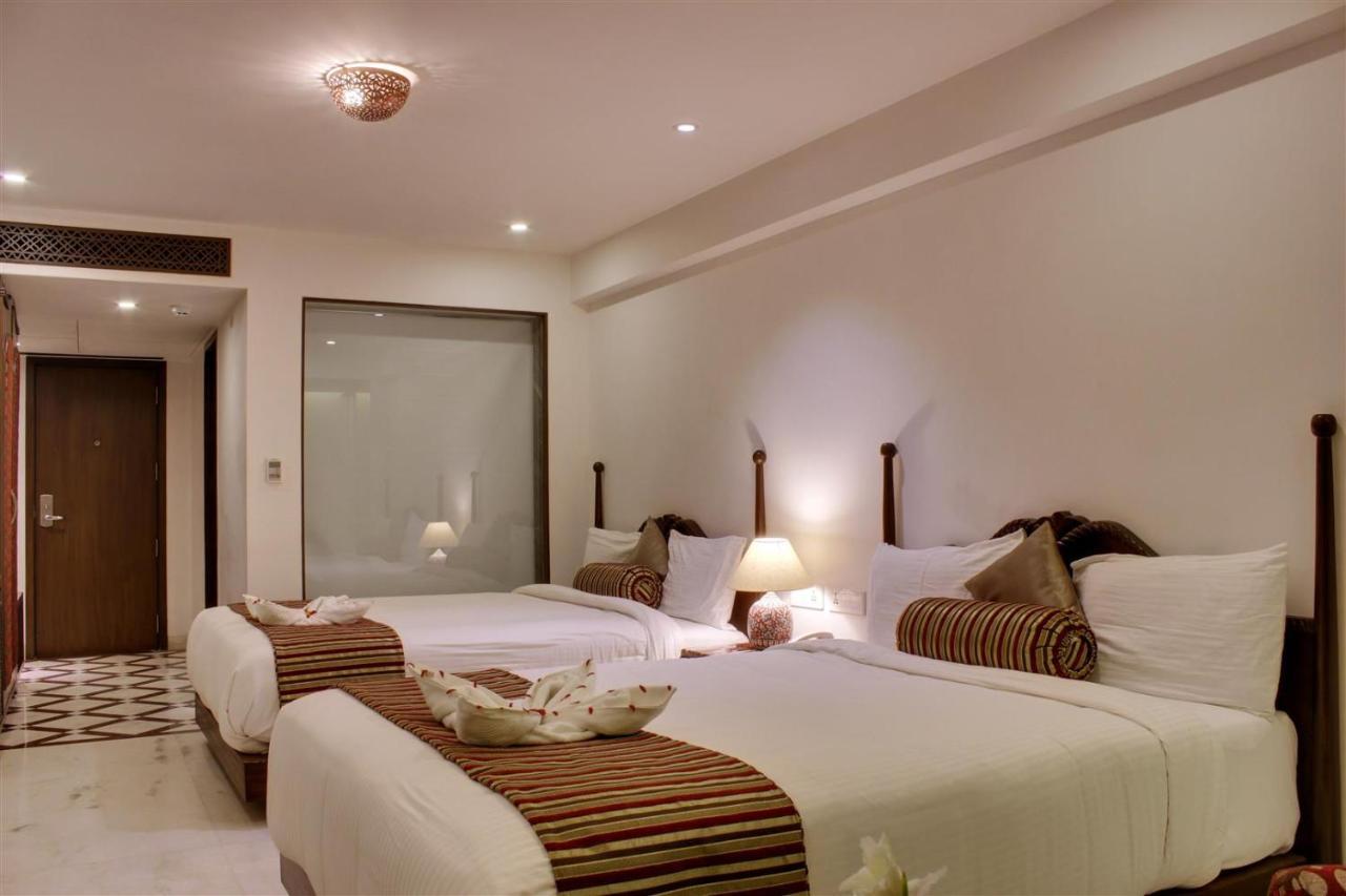 Hotel Ellbee Ganga View Rishīkesh Zewnętrze zdjęcie