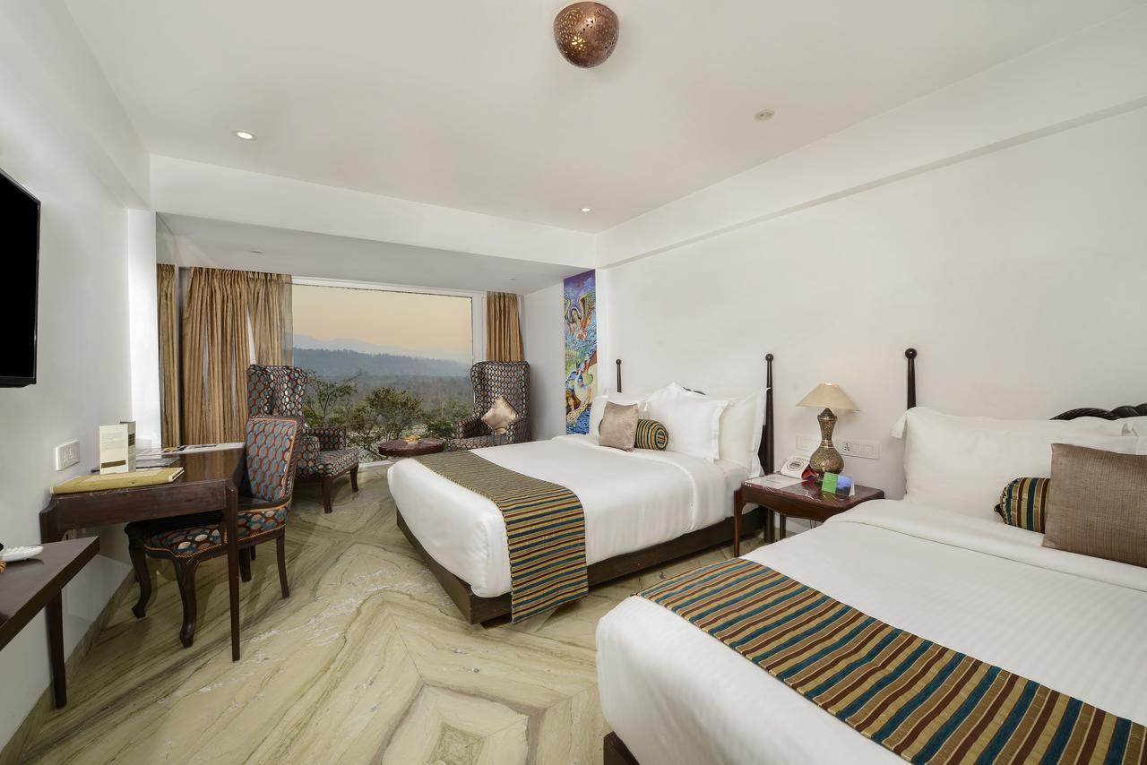 Hotel Ellbee Ganga View Rishīkesh Zewnętrze zdjęcie