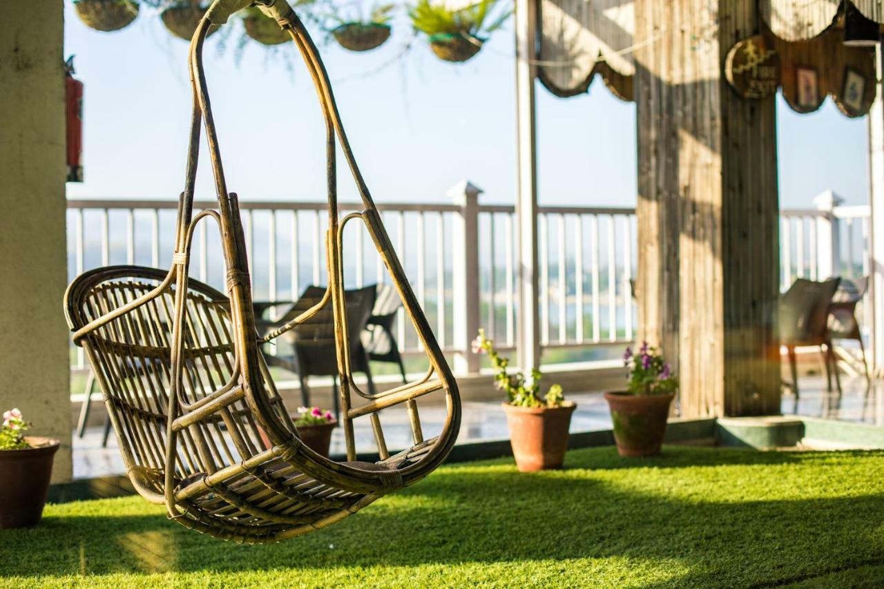Hotel Ellbee Ganga View Rishīkesh Zewnętrze zdjęcie